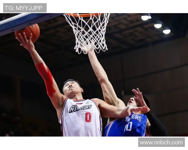 深圳篮球队防反战术解析助力球队在赛场上逆转局势